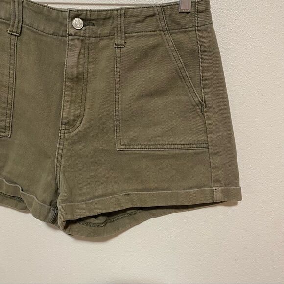PACSUN Green Khaki Mom Utility Shorts - Picture 6 of 13